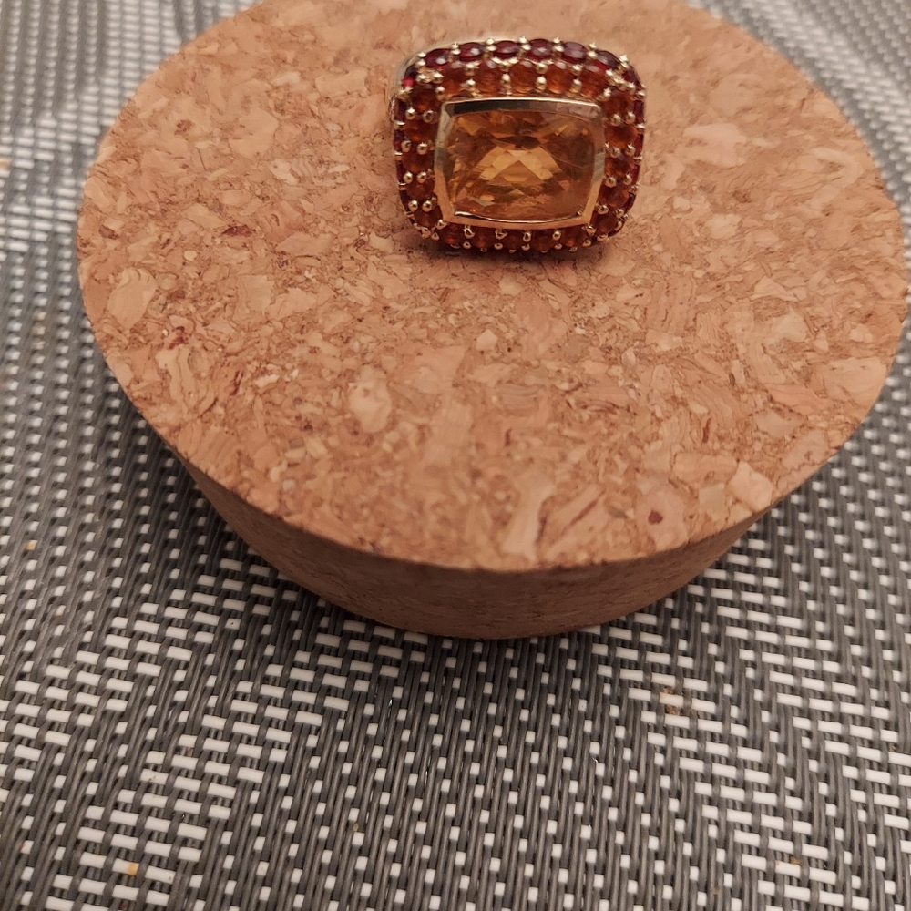 14K GOLD CITRINE CUSHION COCKTAIL RING - Picture 7 of 8